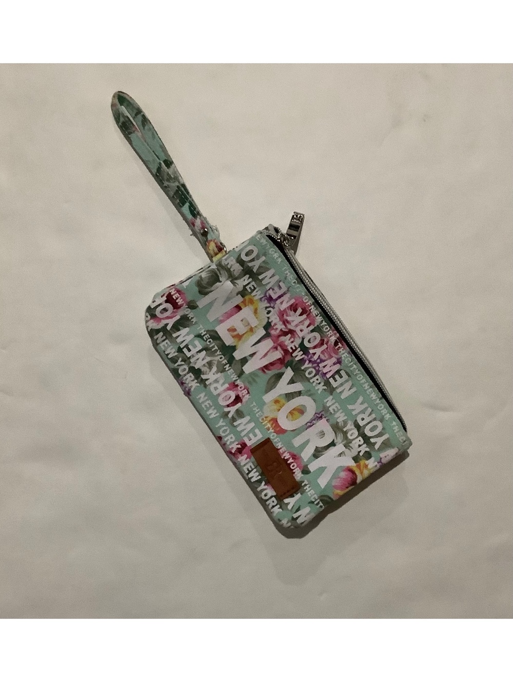 Never carried Robin Ruth New York Floral Print Wristlet Pouch